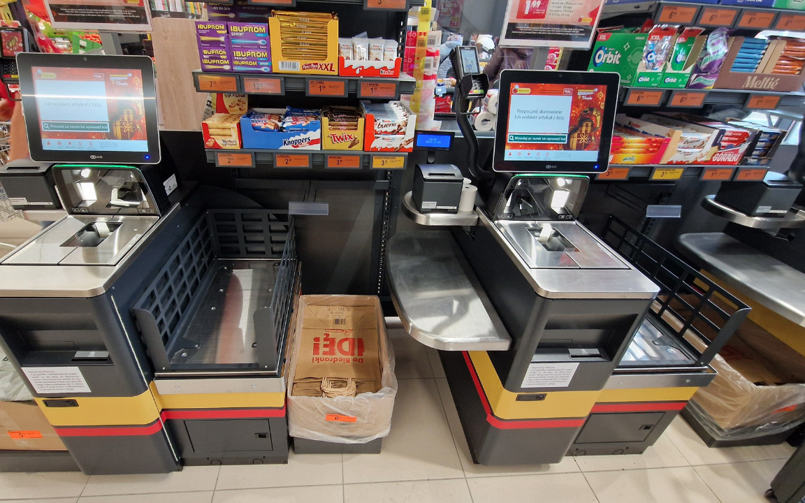 Pilny komunikat Biedronki. Produkt dla dzieci wycofany ze sprzedaży