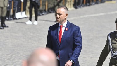 W 3 dni zrobili więcej niż PiS przez 8 lat. Sikorski uderza w Nawrockiego
