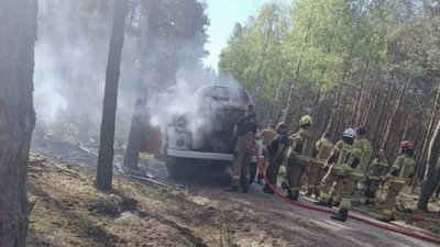 Strażacy ruszyli do gaszenia gigantycznego pożaru pod Warszawą. Nagle rozegrał się dramat