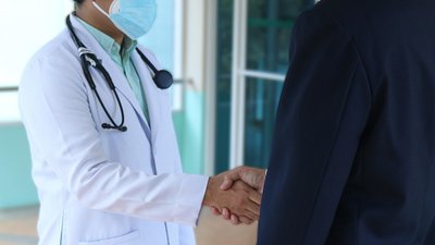 Nowe zasady zwolnień L4. Trzeba uważać na częstsze kontrole ZUS-u