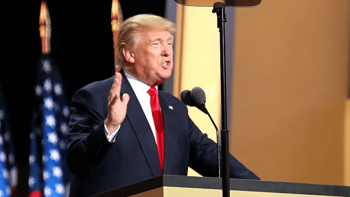 Donald Trump. Fot. Ali Shaker/VOA, Public domain, via Wikimedia Commons
