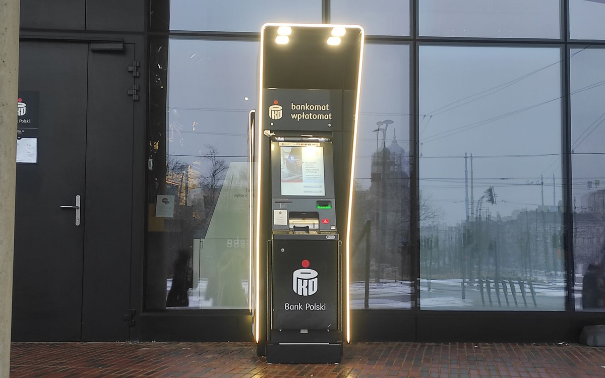 Wpłacasz takie kwoty? Bank natychmiast zgłosi to do skarbówki