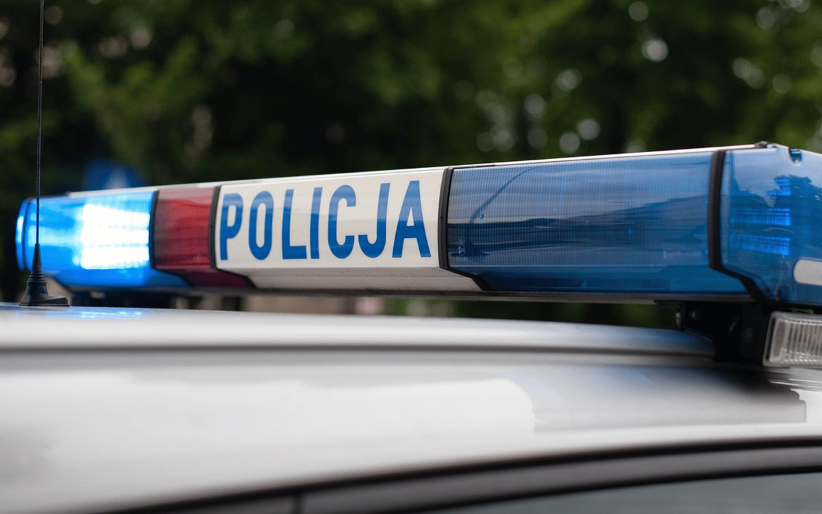 Tragiczne odkrycie w polskim mieście. Trzy ciała w mieszkaniu, w akcji wszystkie służby