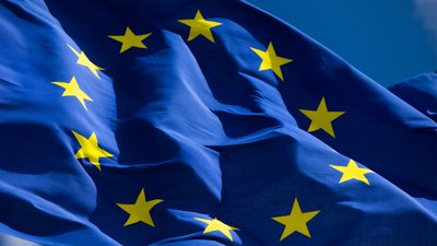 Polska powinna opuścić Unię Europejską? Najnowszy sondaż jest bezwzględny